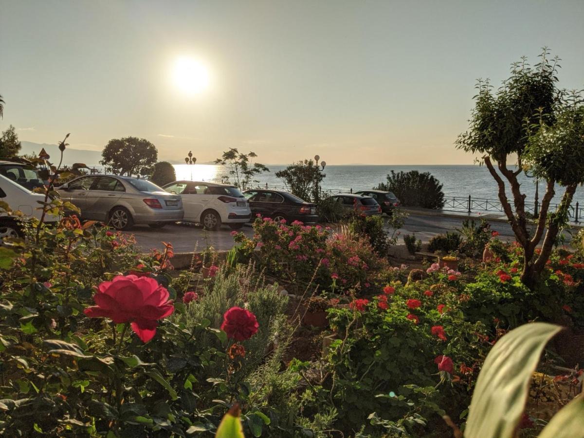Luxurious Sea View Apartment Pire Dış mekan fotoğraf