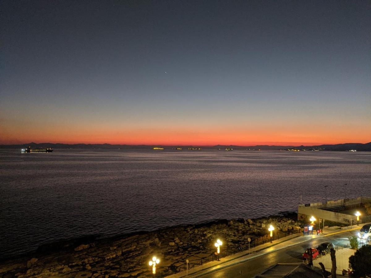 Luxurious Sea View Apartment Pire Dış mekan fotoğraf