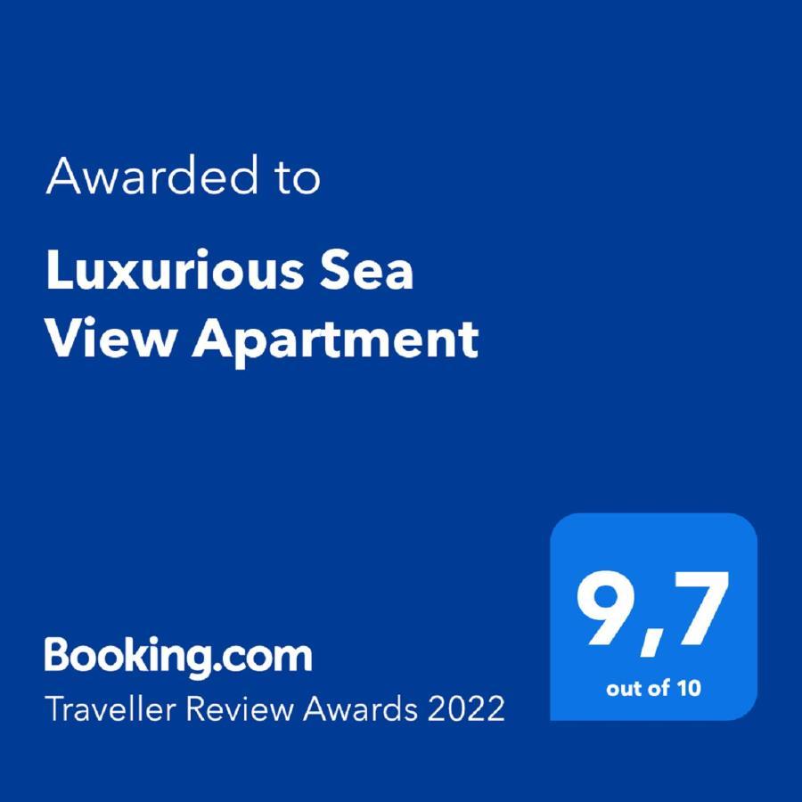 Luxurious Sea View Apartment Pire Dış mekan fotoğraf
